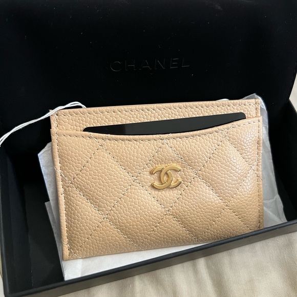 NEW full set. CHANEL beige caviar cardholder with gold CC logo hardware - Picture 12 of 15